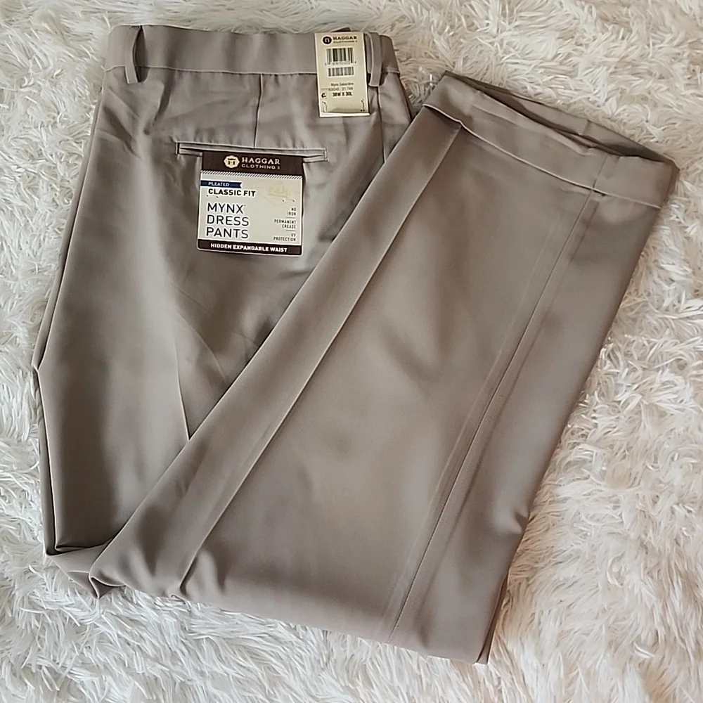 Haggar Classic Fit Mynx Dress Pants Brand New